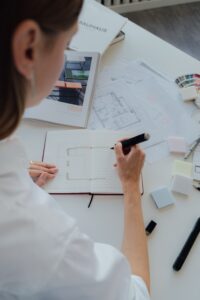 Visualización con IA en interiores: del prompt al espacio verificable